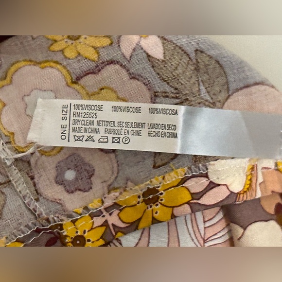 NWT! Beautiful floral flowy kimono duster top - one size - Justin & Taylor - Picture 11 of 13